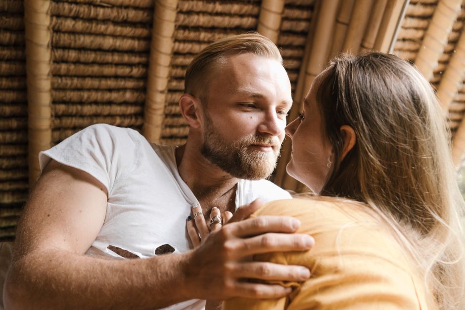 The Ultimate Guide to Emotional Intimacy Building Exercises
